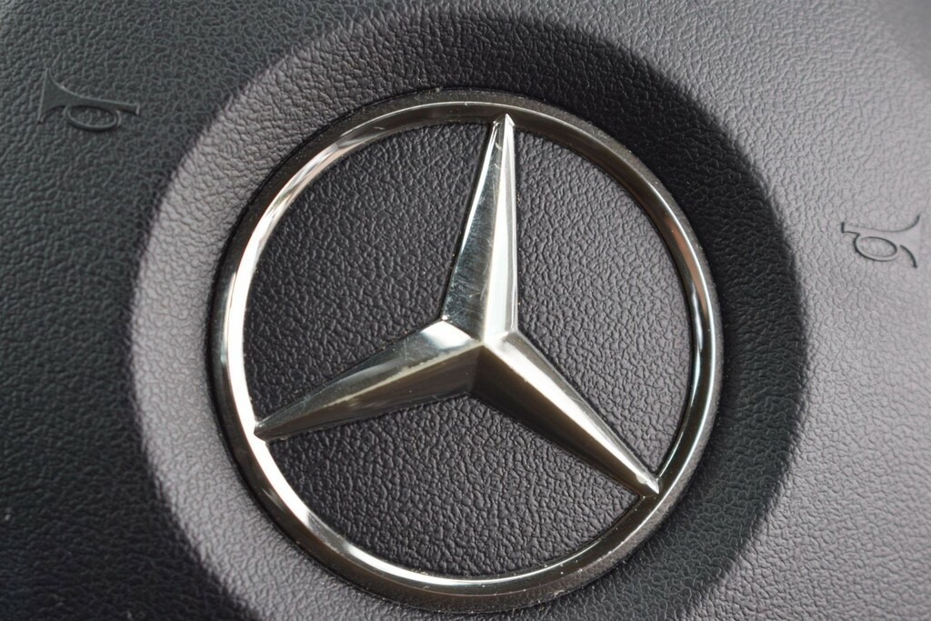 Mercedes-Benz B Class Hatchback Black #39