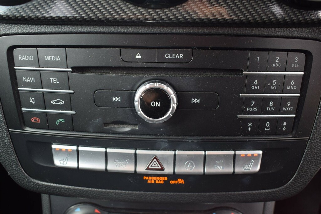 Mercedes-Benz B Class Hatchback Black #20
