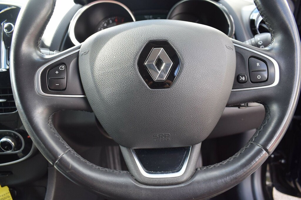Renault Clio 1.1 Dynamique Nav 16V Black #24