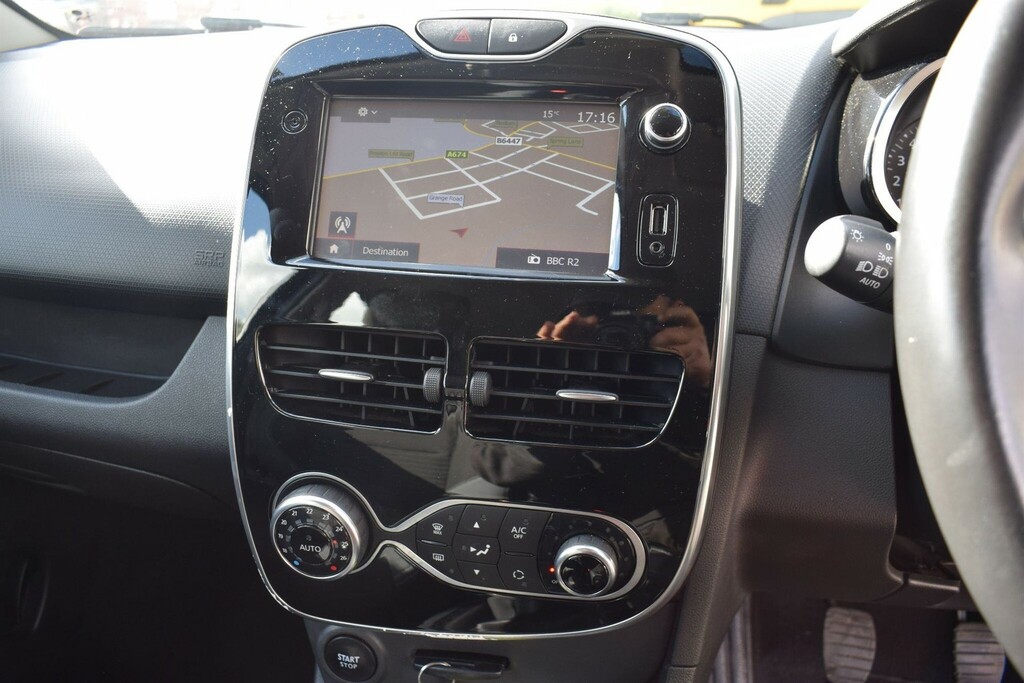 Renault Clio 0.9 Tce Dynamique S Nav Euro 6 Ss Black #4