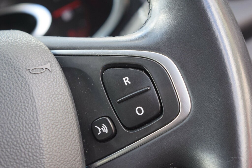 Renault Clio 1.1 Dynamique Nav 16V Black #21