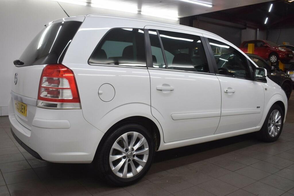 Vauxhall Zafira 1.6 16V Design Euro 5 Snav PN63UEY White #2