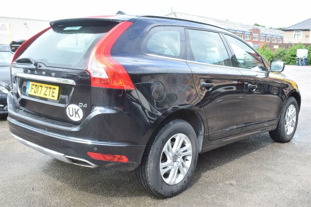 Volvo XC60 Suv Black #2