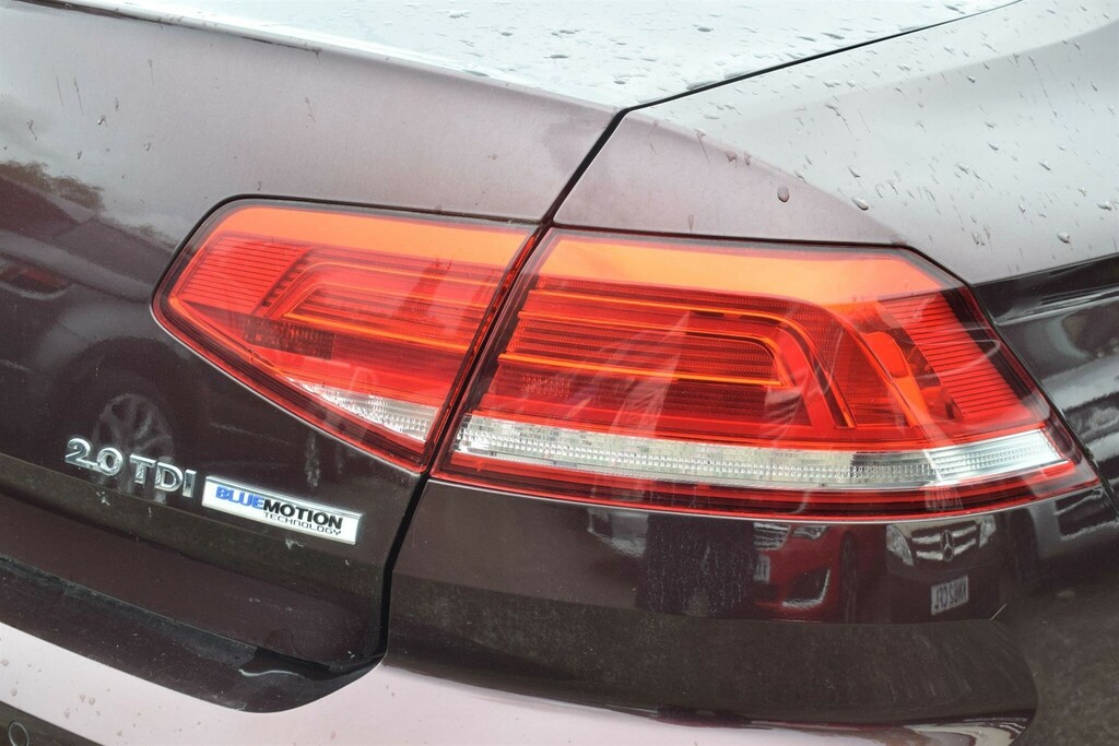 Volkswagen Passat Blue #7