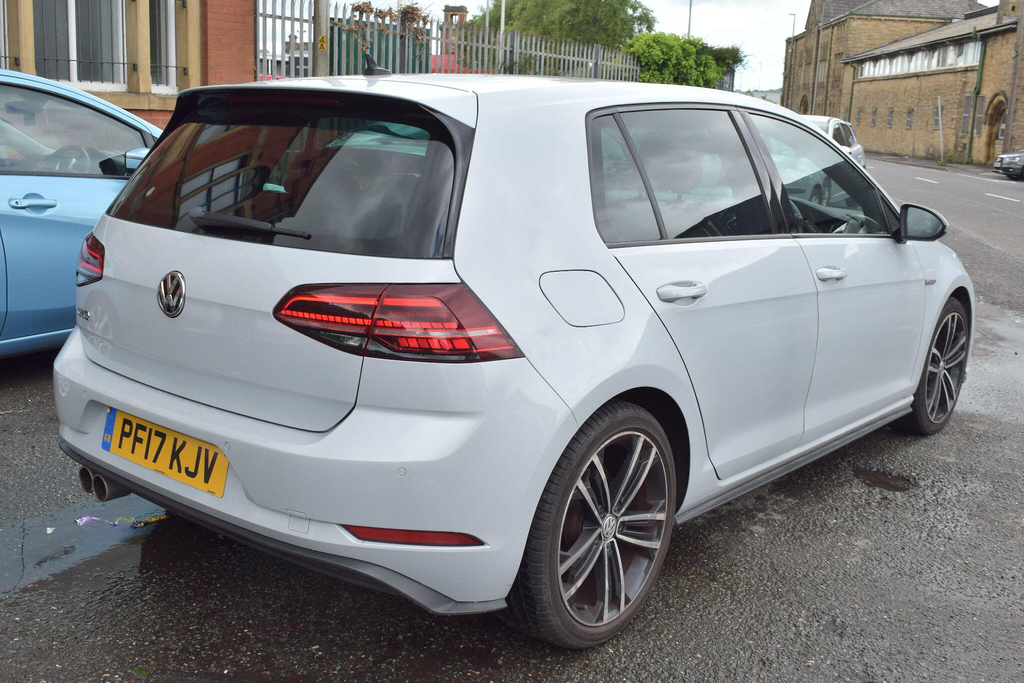 Volkswagen Golf 2.0 Tdi Bluemotion Tech Gtd Euro 6 Ss PF17KJV White #2