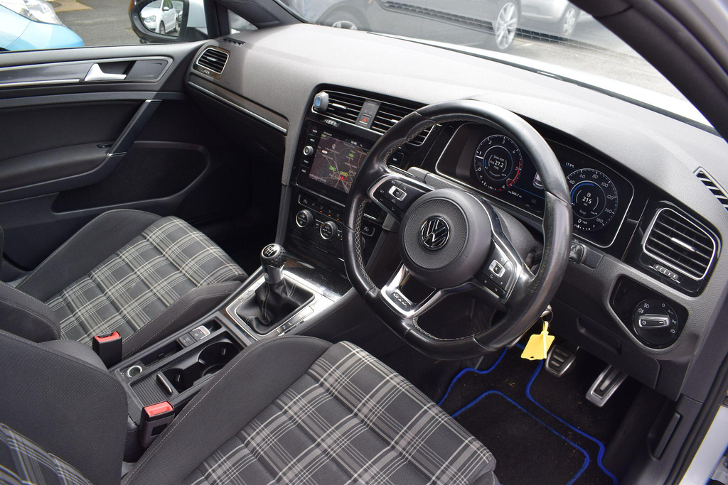Volkswagen Golf 2.0 Tdi Bluemotion Tech Gtd Euro 6 Ss PF17KJV White #3