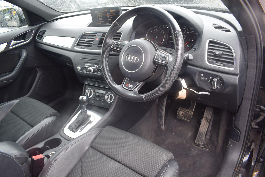 Audi Q3 2.0 Tdi S Line S Tronic Quattro Euro 5 Ss LD13UKH Black #3