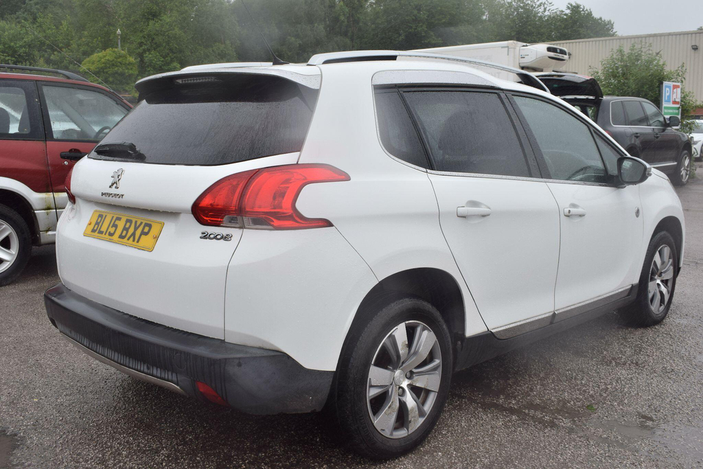 Peugeot 2008 1.2 Vti Puretech Crossway Euro 5 White #2