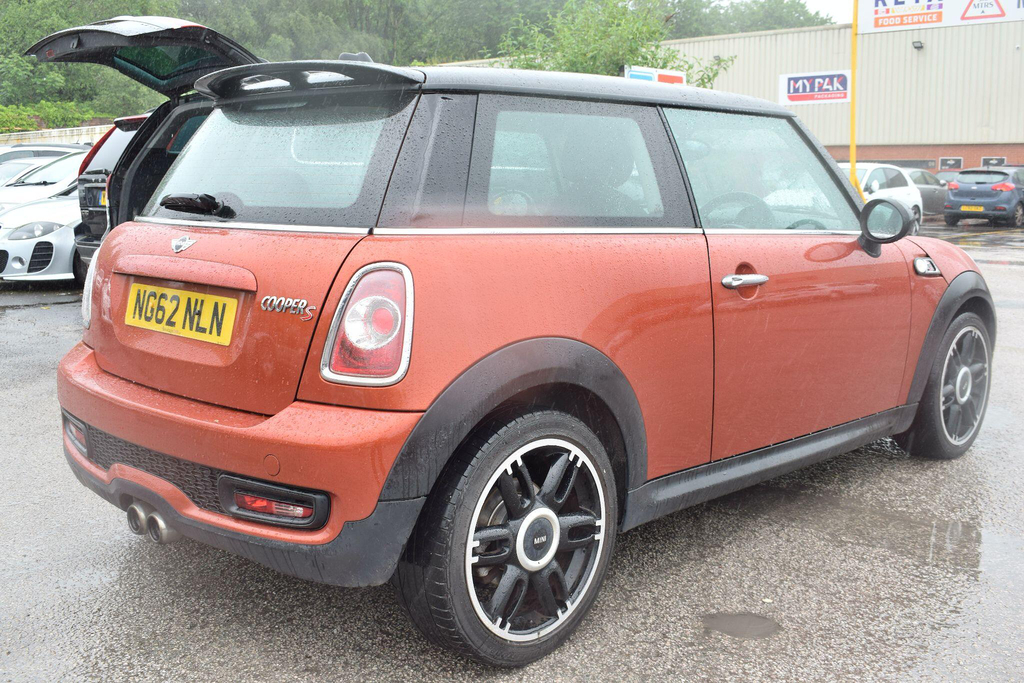 Mini Hatch 1.6 Cooper S Euro 5 Ss NG62NLN Orange #2