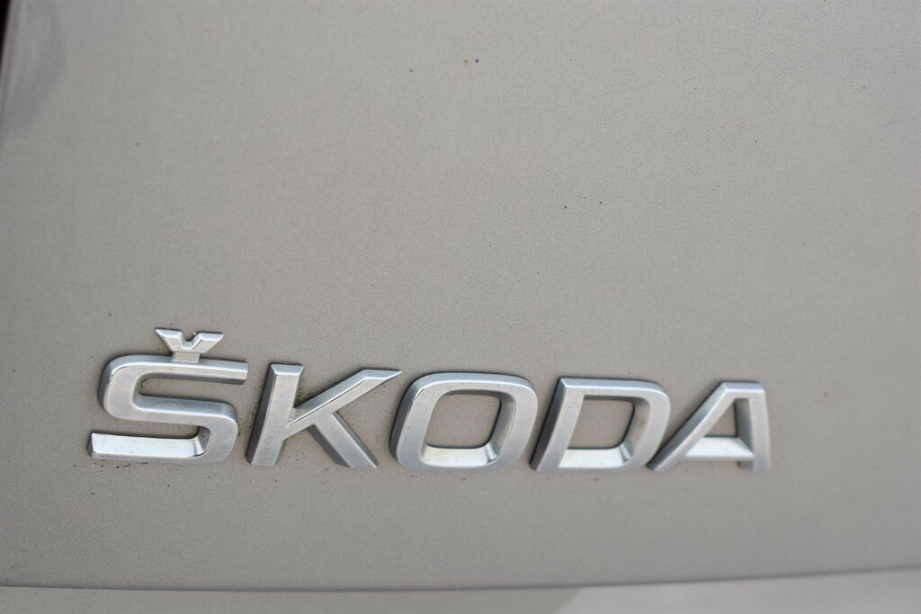 Skoda Yeti Se L White #8