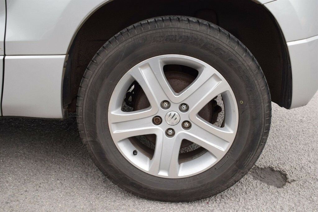 Suzuki Grand Vitara 1.6L 3dr Silver #16