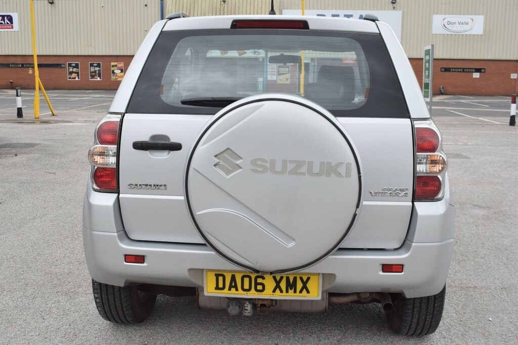 Suzuki Grand Vitara 1.6L 3dr Silver #9