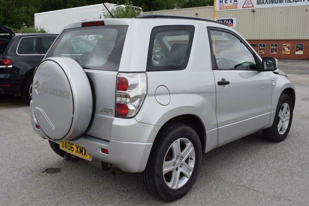 Suzuki Grand Vitara 1.6L 3dr Silver #14