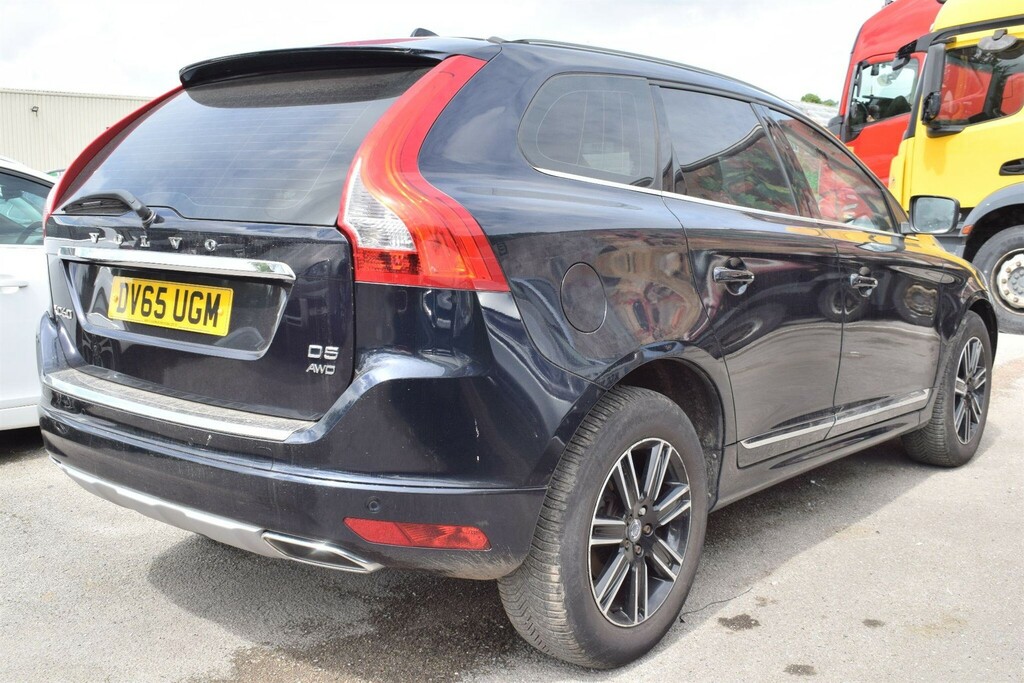 Volvo XC60 Suv Blue #2