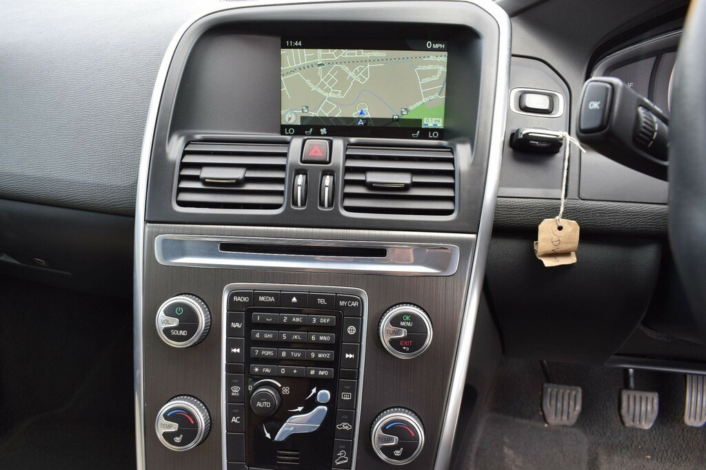 Volvo XC60 Suv Blue #4