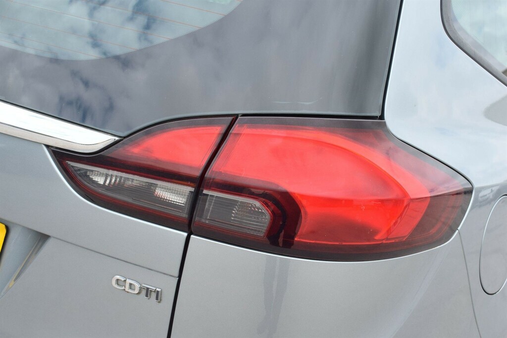 Vauxhall Zafira Tourer Mpv Silver #6