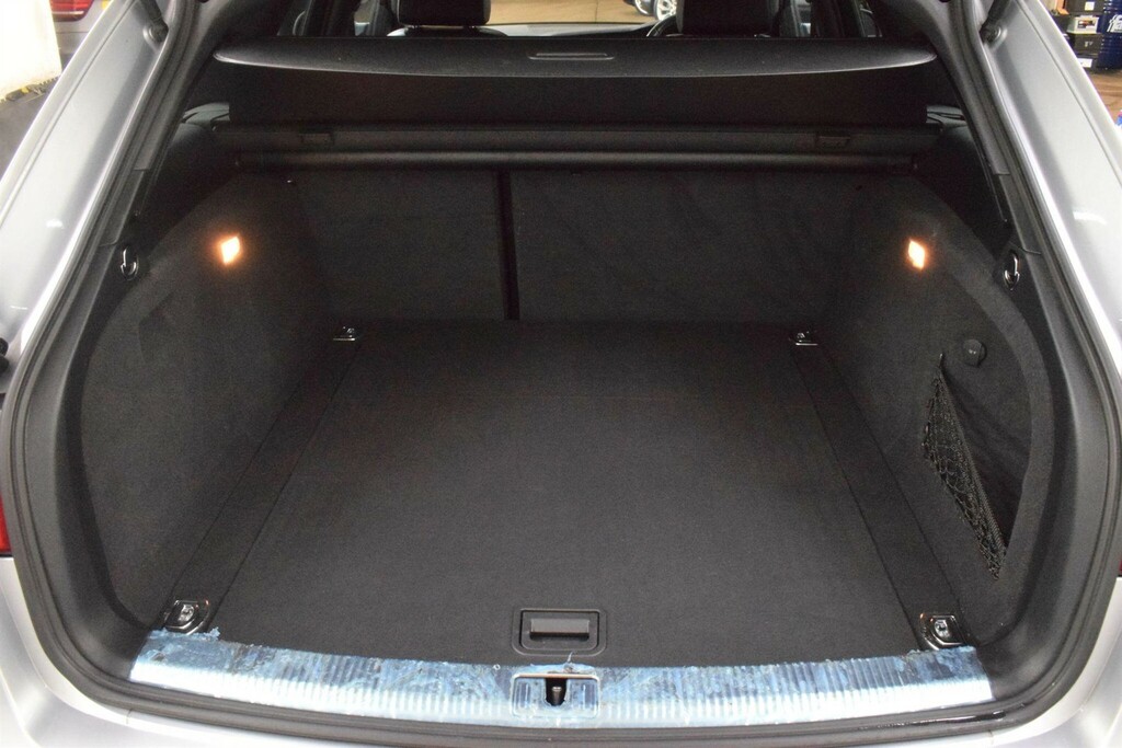 Audi A4 Avant 2.0 Avant Tfsi S Line 188 Bhp Black #33