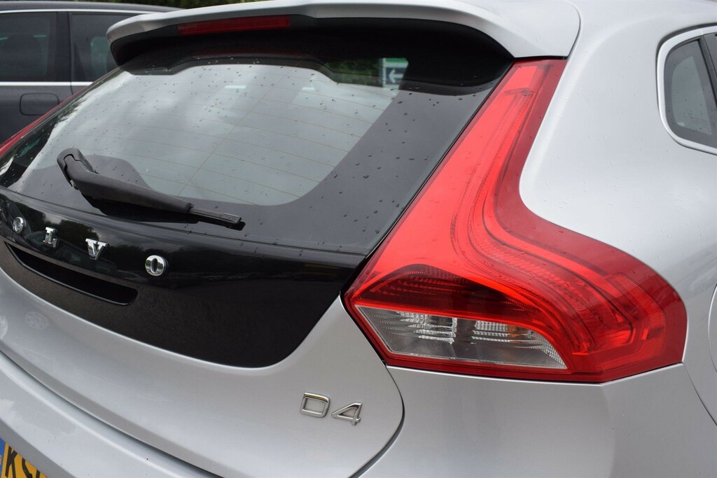 Volvo V40 1.6 D2 R-design Euro 5 Ss 2015 Grey #14