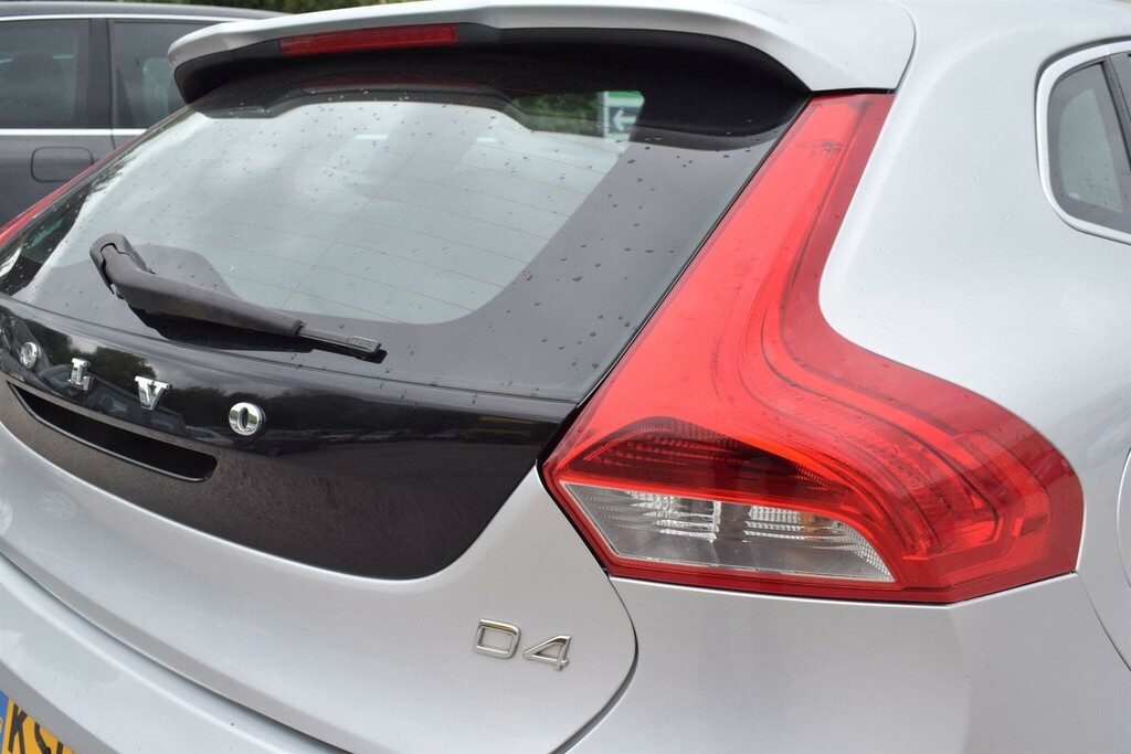 Volvo V40 Hatchback Silver #6