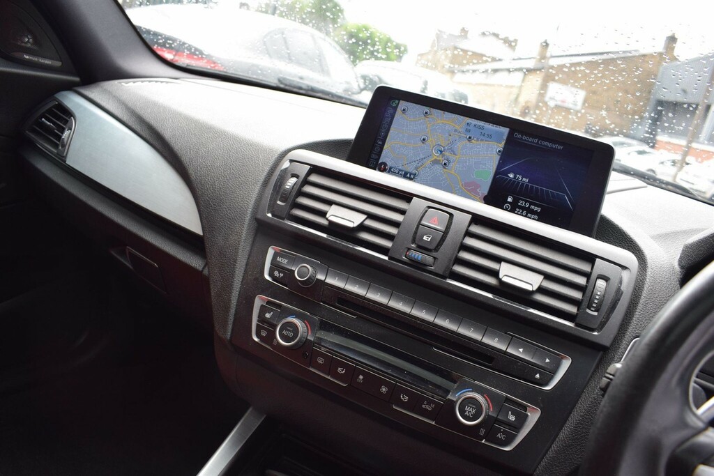BMW 1 Series 3.0 M135i Euro 6 Ss White #4