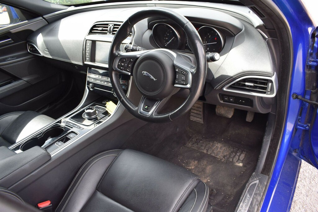 Jaguar XE 2.0D R-sport Euro 6 Ss Blue #3