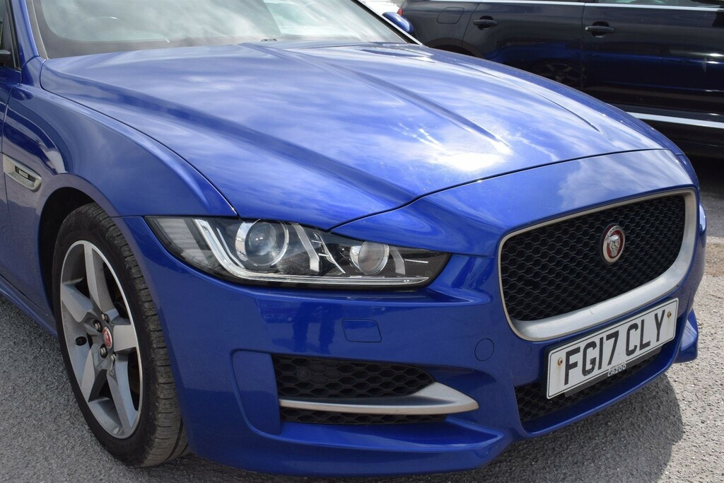 Jaguar XE 2.0D 240 R-sport Awd Black #13
