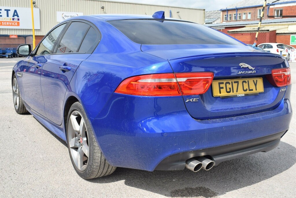 Jaguar XE 2.0D 240 R-sport Awd Black #8