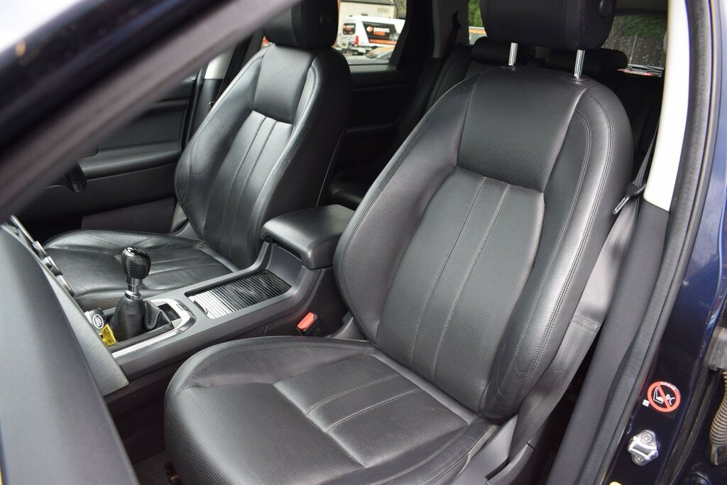 Land Rover Discovery Sport Automatic Grey #25