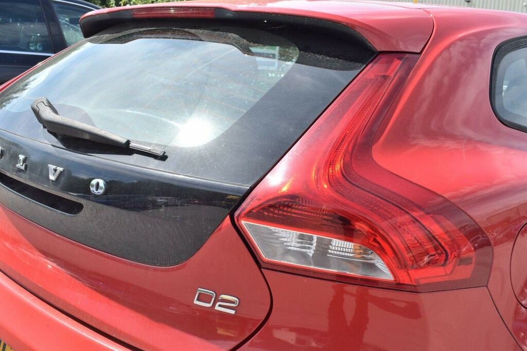 Volvo V40 2.0 D2 Es Euro 6 Ss Red #6