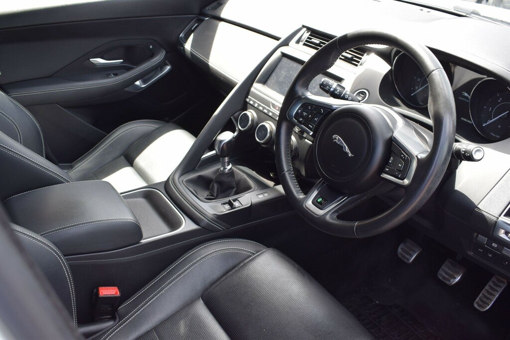 Jaguar E-Pace 2.0 R-dynamic Hse - 2019 19 Grey #13