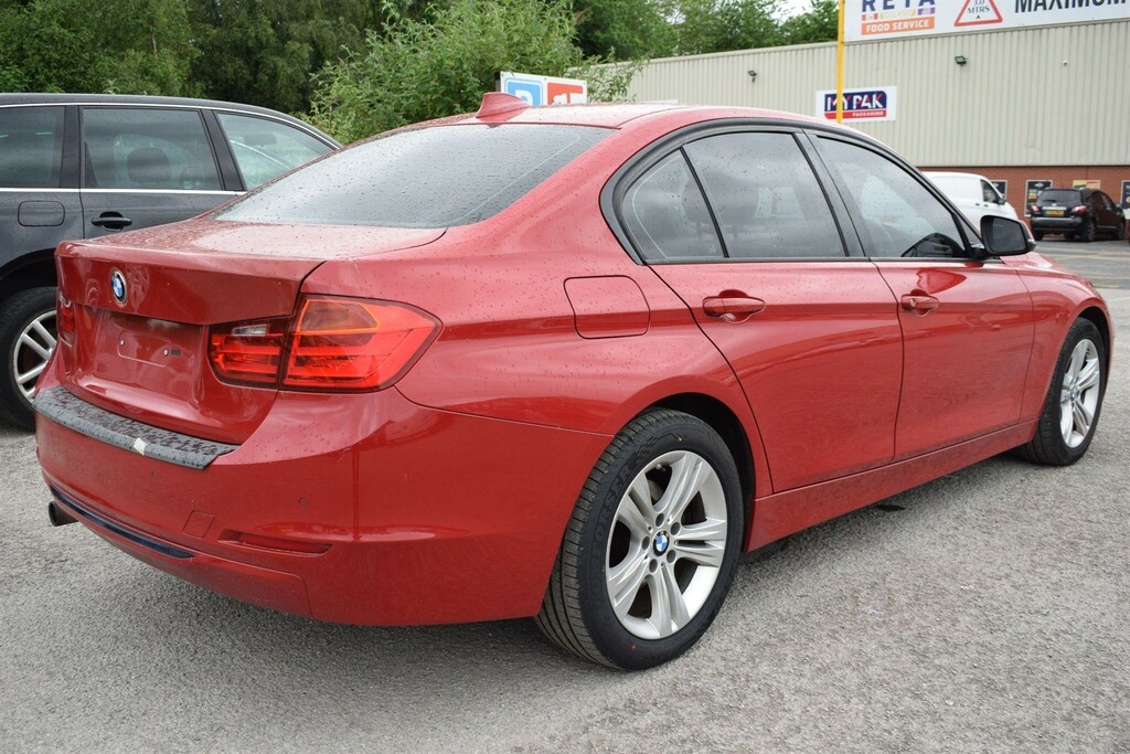BMW 3 Series Saloon Blue #14