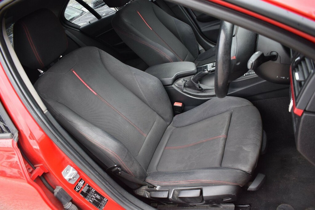 BMW 3 Series Saloon Blue #17