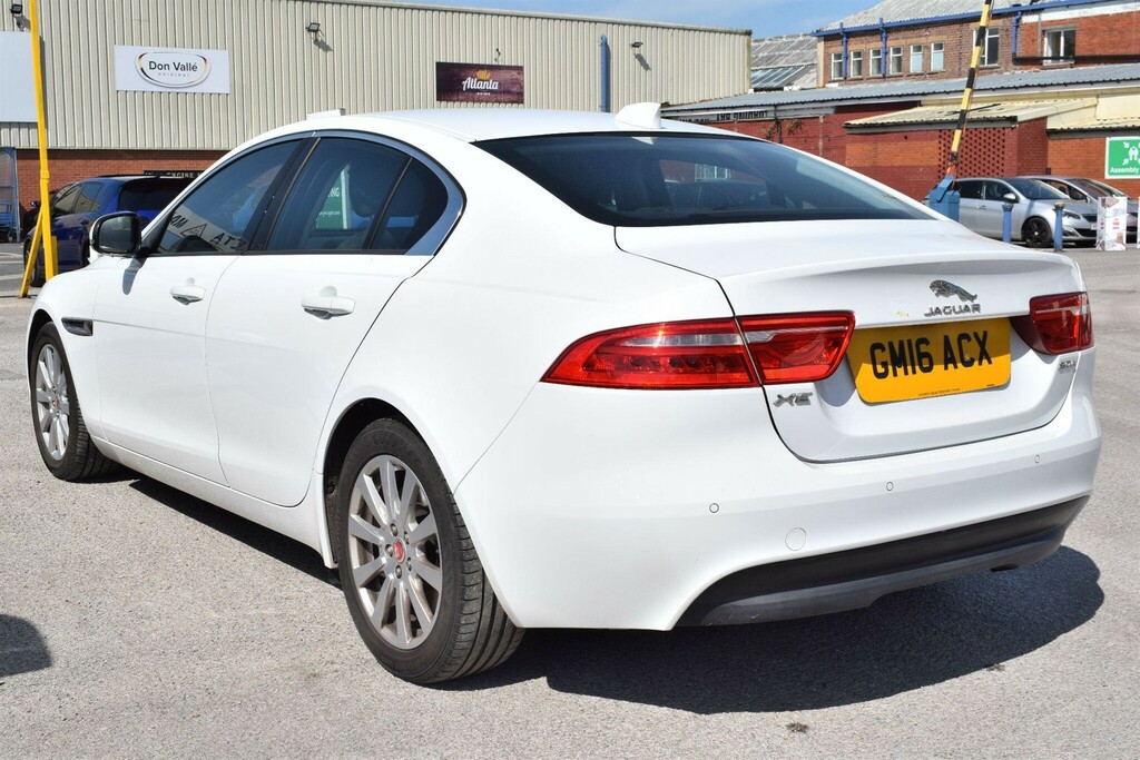 Jaguar XE R-sport Red #7