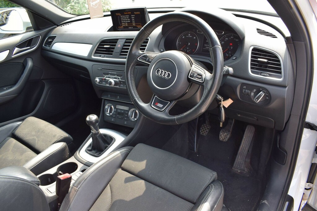 Audi Q3 2.0 Tdi S Line Euro 5 Ss White #3