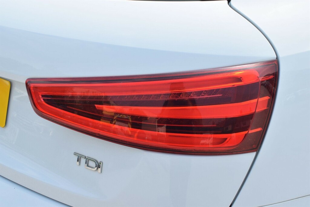Audi Q3 2.0 Tdi S Line Euro 5 Ss White #5