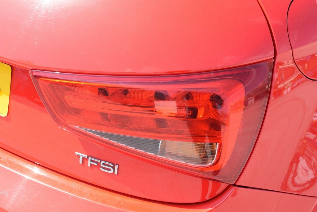 Audi A1 1.6 1.6 Tdi S Line Euro 6 Ss Red #13