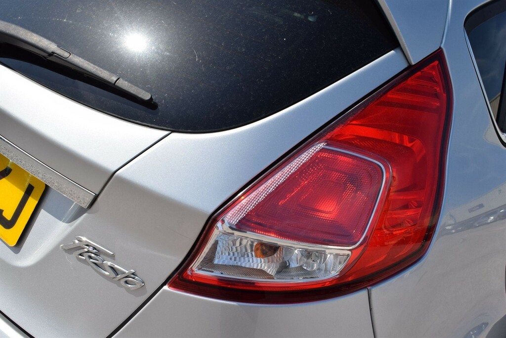 Ford Fiesta 1L Titanium X Black #17