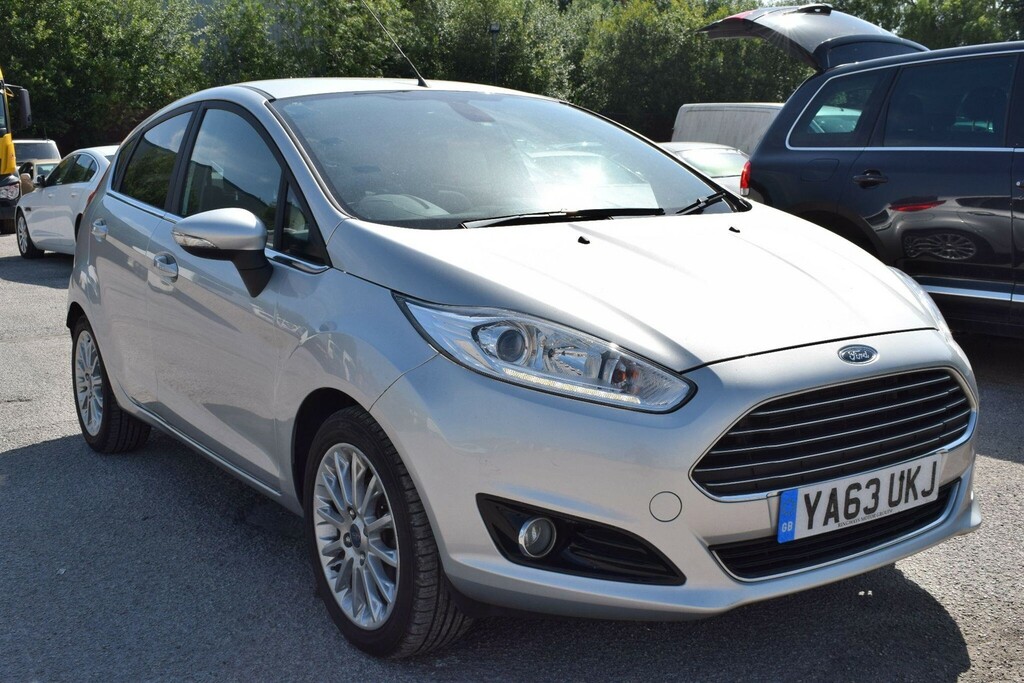 Ford Fiesta 1L Titanium X Black #1