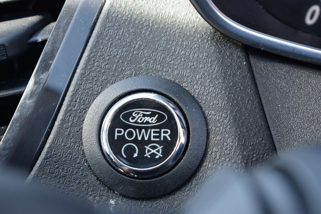 Ford Fiesta 1L Titanium X Black #33