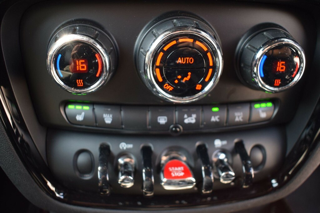 Mini Clubman Cooper Silver #33