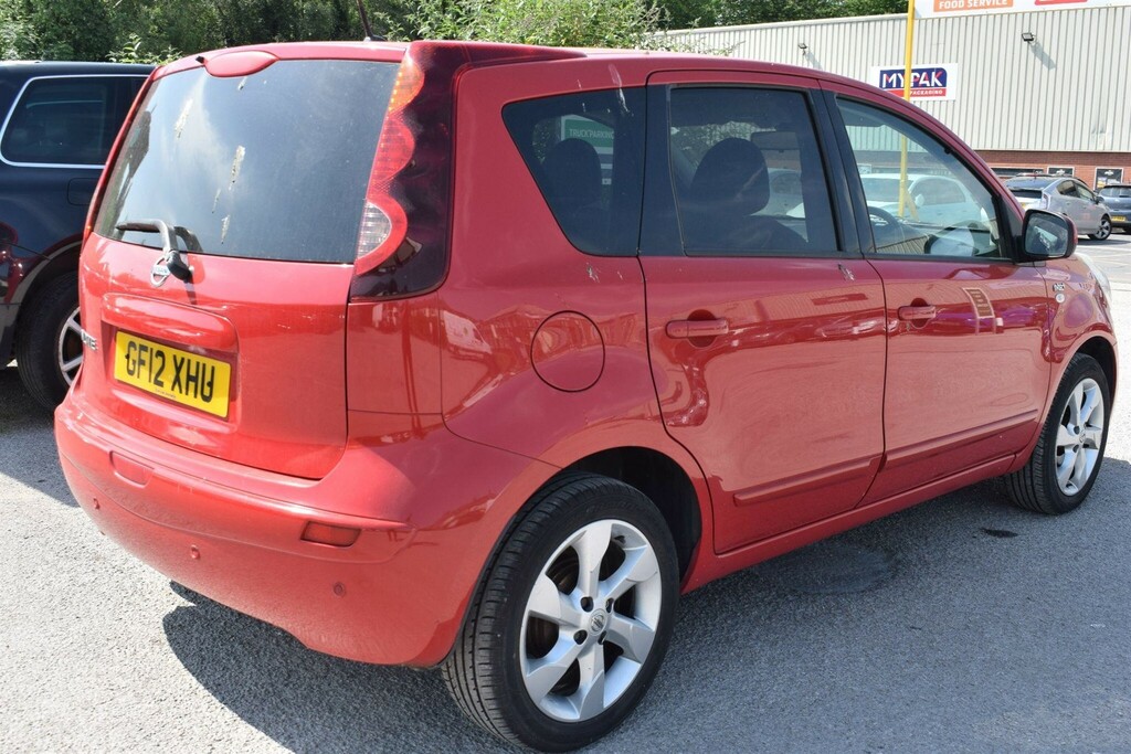 Nissan Note 1.6 16V N-tec Euro 5 Red #2