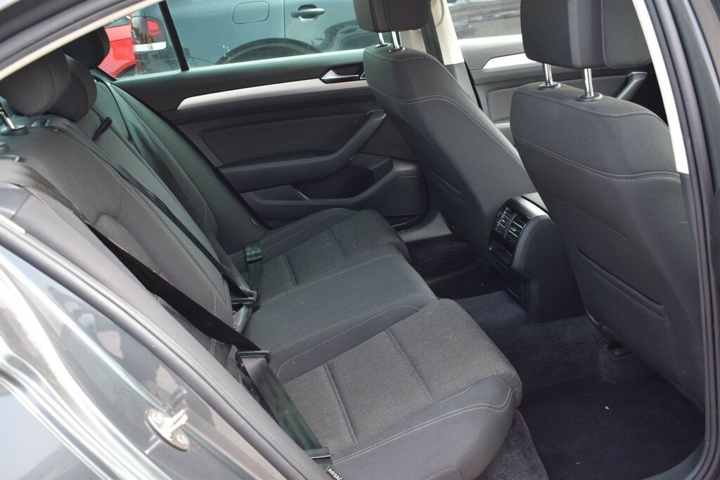 Volkswagen Passat 2L R Line Tdi Bluemotion Technology Dsg Silver #19