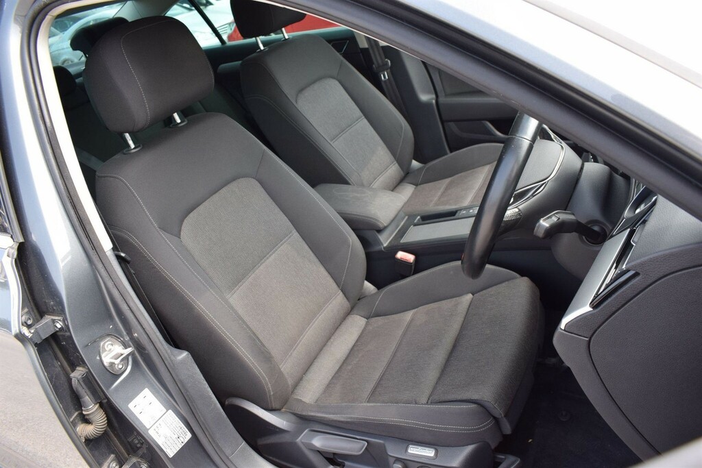 Volkswagen Passat 2L R Line Tdi Bluemotion Technology Dsg Silver #17
