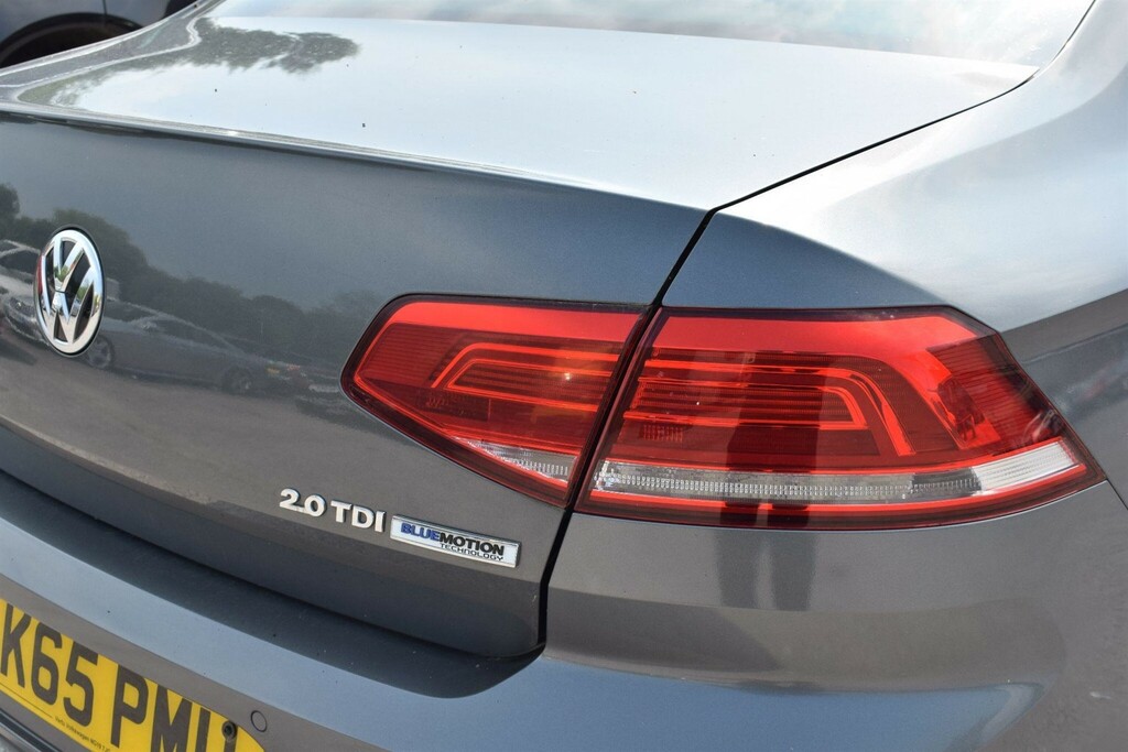 Volkswagen Passat Saloon Grey #6