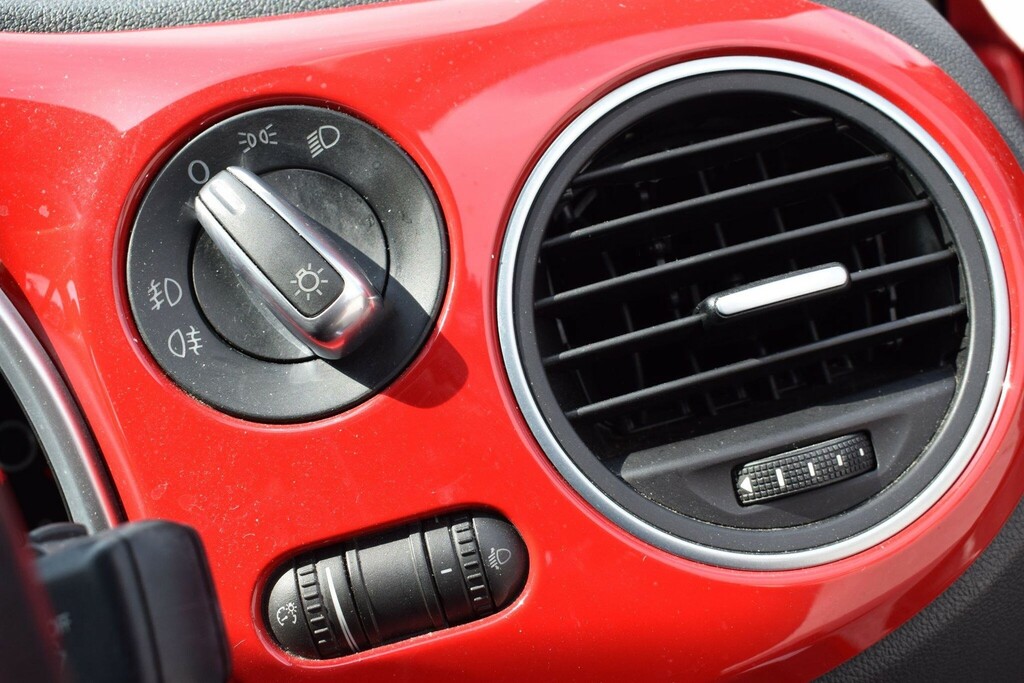 Volkswagen Beetle 2.0 Tdi Sport Red #21