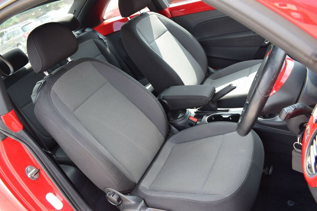 Volkswagen Beetle 2.0 Tdi Sport Red #15