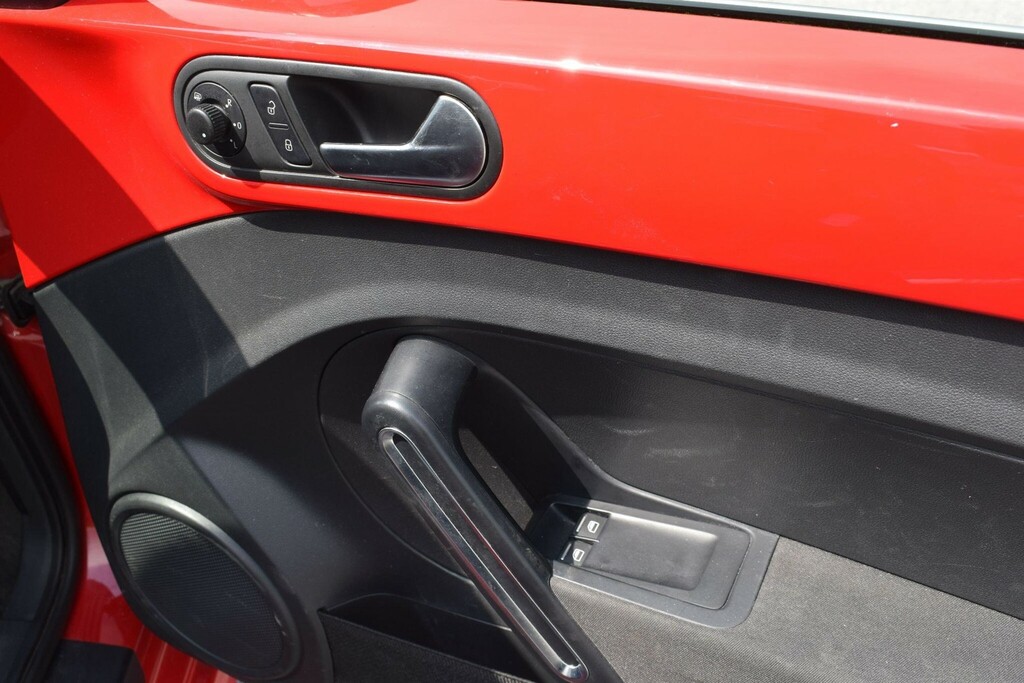 Volkswagen Beetle 2.0 Tdi Sport Red #17