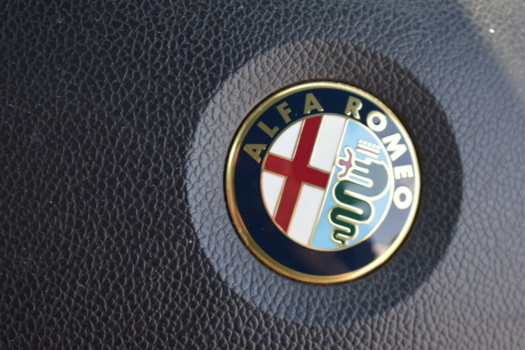 Alfa Romeo Giulietta Giulietta Lusso Jtdm-2 Ss White #29