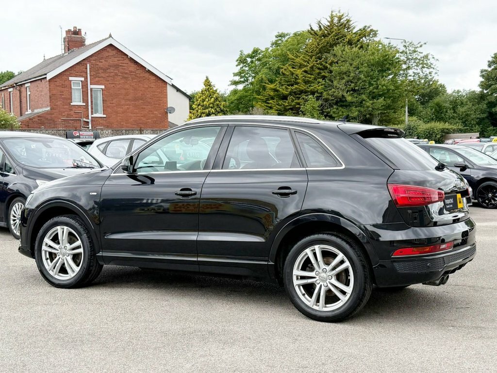 Audi Q3 1.4L S Line Black #6