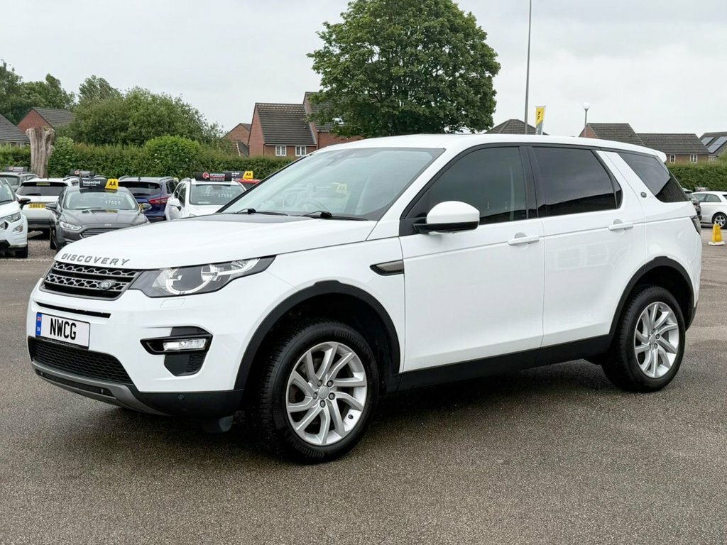 Land Rover Discovery Sport 2L Se Tech White #5